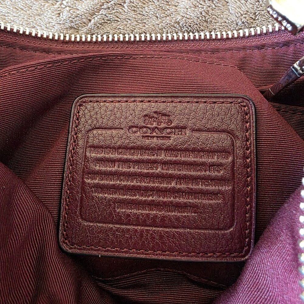 Pebbled Faux Chain Crossbody Shoulder Bag Fuchsia Bordeaux - Picture 5 of 16